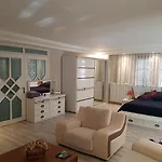 Casablanca Aparthotel 3*