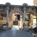 Casablanca Aparthotel 3*