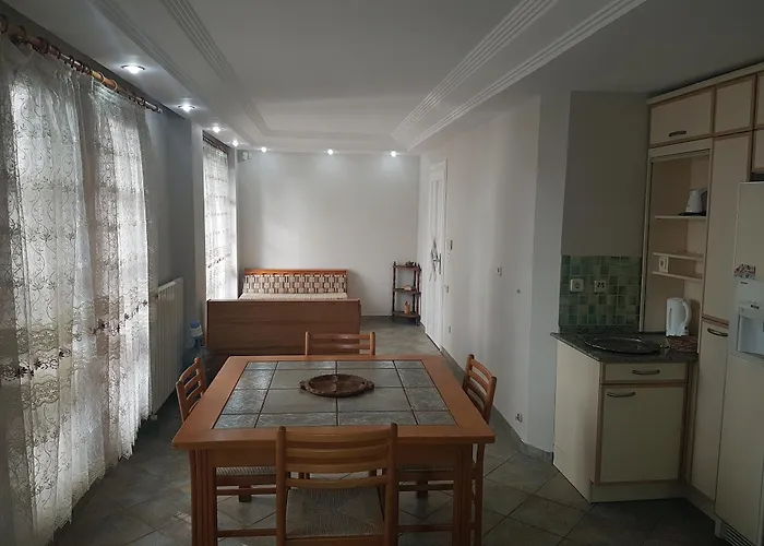 Casablanca Aparthotel 3*